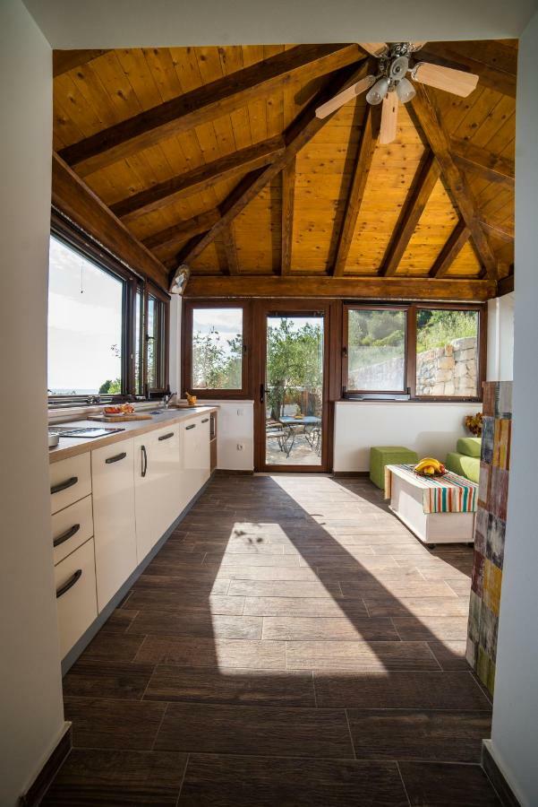 Poseydon Beach Bungalow Млини Екстериор снимка